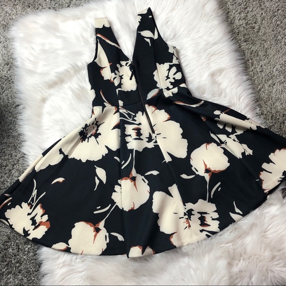 Maeve Amory fit & flare scuba dress - Picture 4 of 5